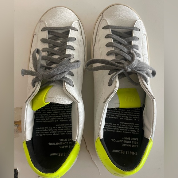 Men’s Golden Goose Size 43 Model P448 - Picture 4 of 5